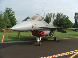 GENERAL DYNAMICS F-16A