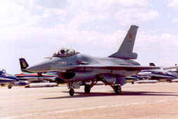 GENERAL DYNAMICS F-16A