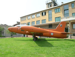 AERMACCHI MB-326