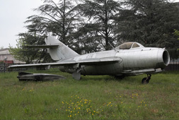 MIKOYAN-GUREVICH MIG-15 BIS